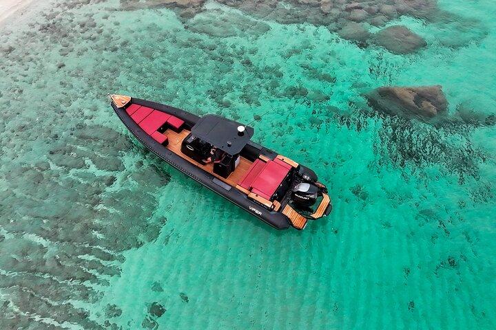 Private Luxury Boat Tour of Mykonos South Coast & Hidden Beaches