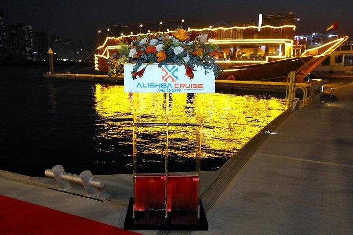 Dubai Marina Luxurious Dhow Cruise Dinner International Buffet