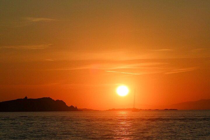 Mykonos Catamaran Private Sunset Cruise with Transfer