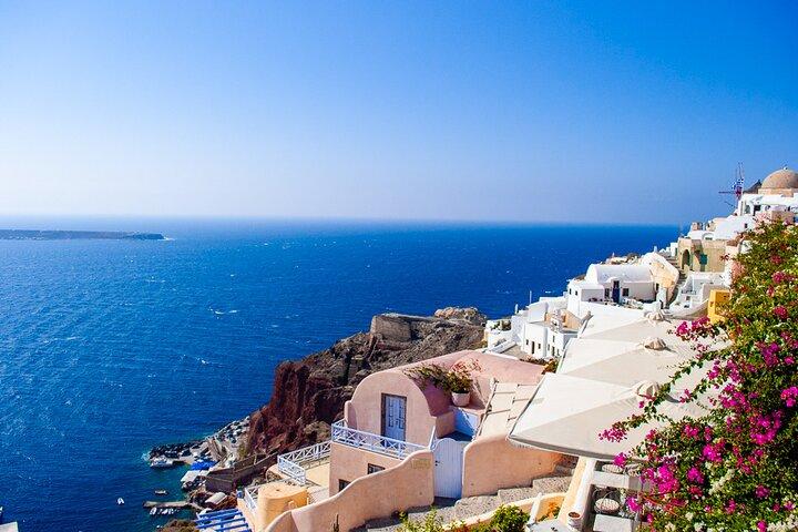 Santorini Splendor: Customized 4-Hour Private Highlights Tour