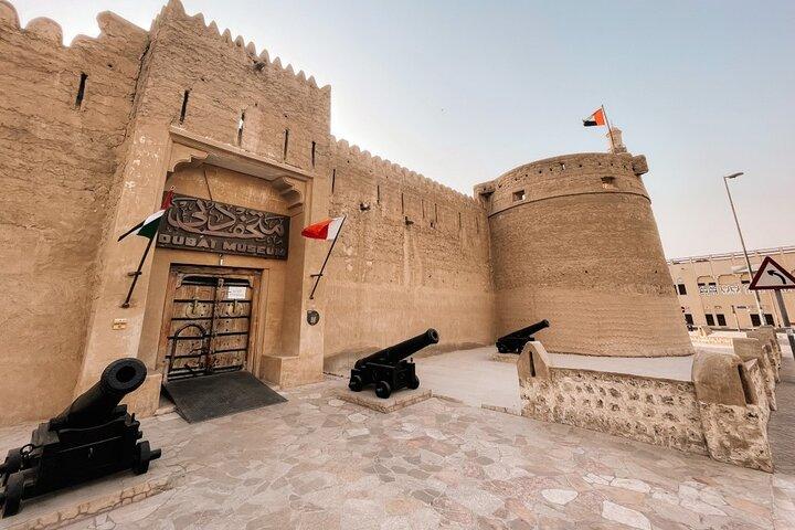 Dubai Heritage Village – Souks Creek Old Dubai and Tastings