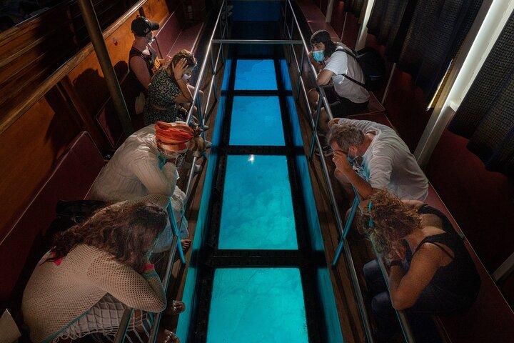 Santorini Tour of Caldera with Glass bottom Boat