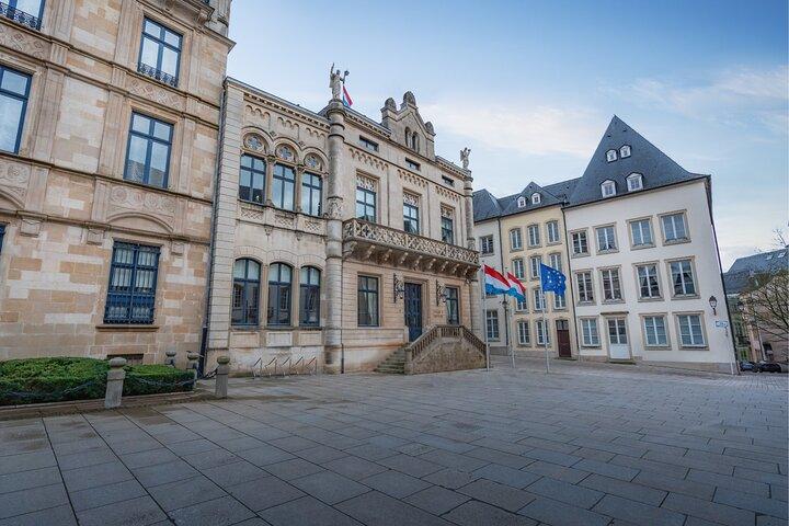 Luxembourg Scavenger Hunt & Highlights Self-Guided Walking Tour
