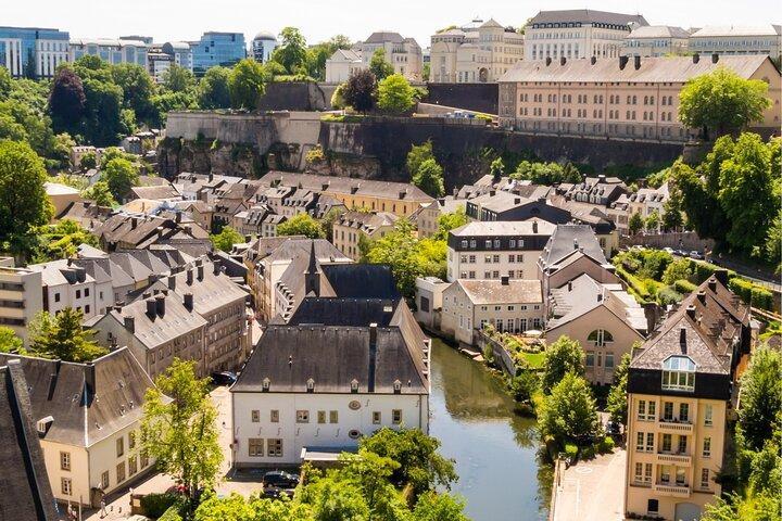 Luxembourg Scavenger Hunt & Highlights Self-Guided Walking Tour
