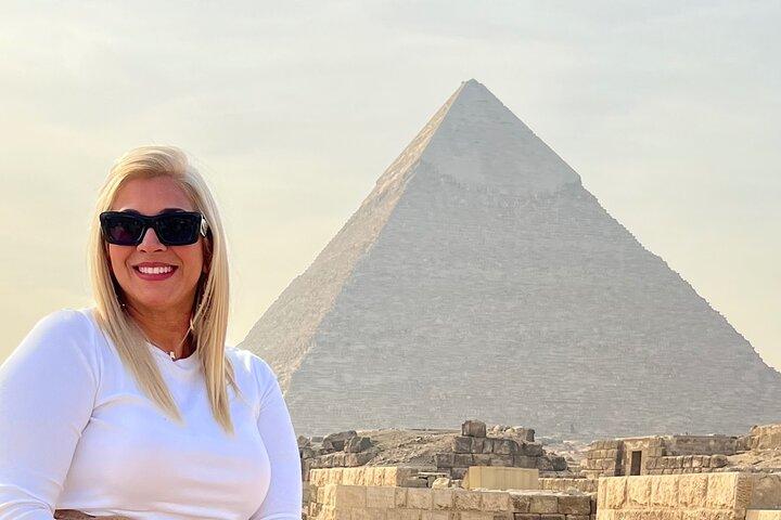 Full day Tour to Giza Pyramids and the New GEM Museum