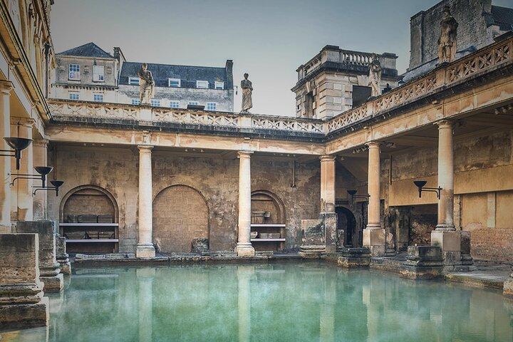 Bath and Cotswolds Guided Tour from London