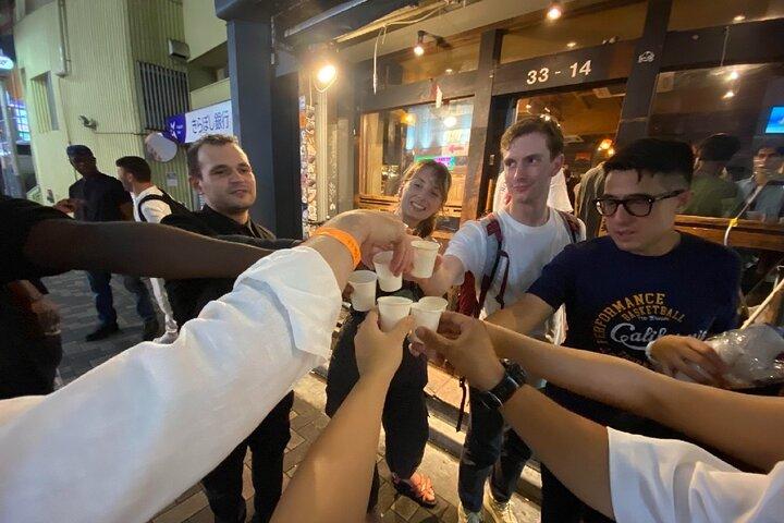 3Hour Osaka Pub Crawl Bar Hopping Nightlife Guided Tour in Namba