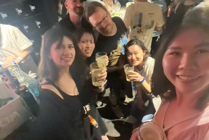 3Hour Osaka Pub Crawl Bar Hopping Nightlife Guided Tour in Namba