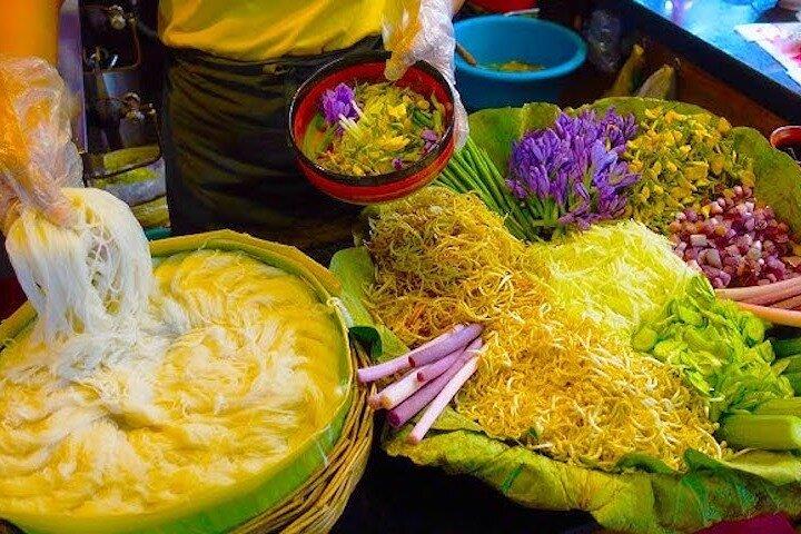 Siem Reap Evening Street Food Tour