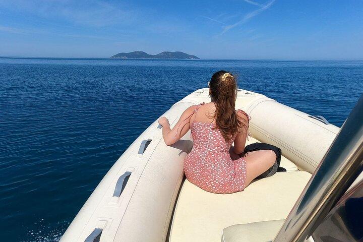 Vlore: Sazan and Karaburun Tour: Cave, Snorkeling and Beaches
