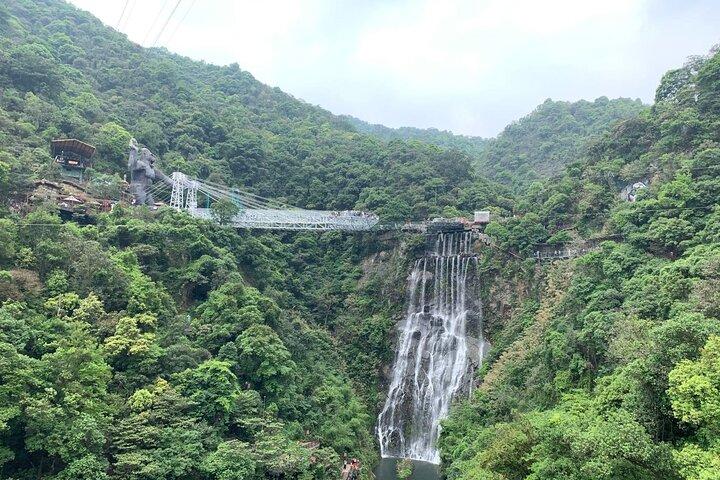 Private Day Tour to Gulong Canyon Glass Bridge from Guangzhou