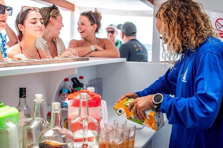Arusun Catamaran Sail with Snorkeling in Aruba