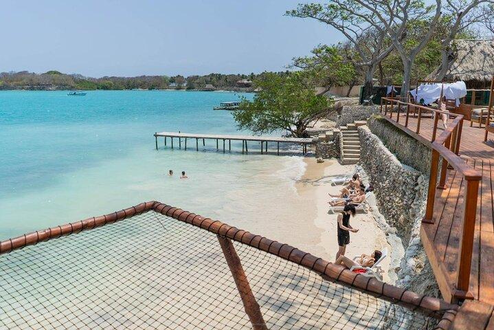 Full Day Experience Islas del Rosario at IBBIZA Beach Club