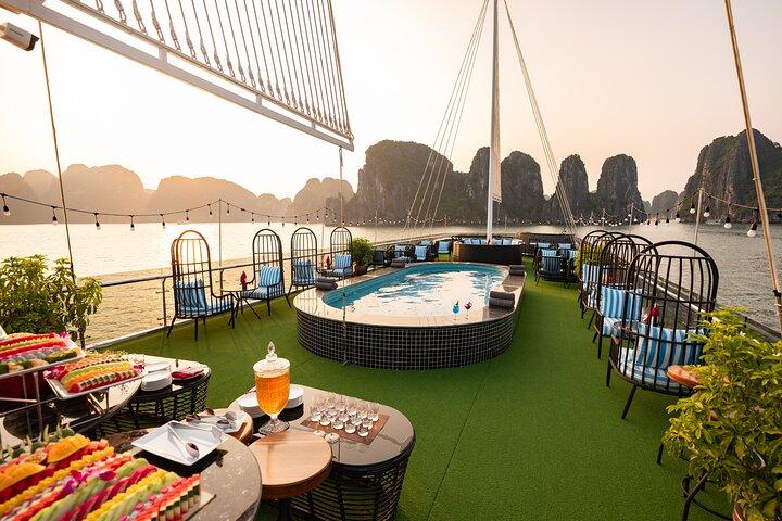 Luxury Halong Bay Cruise Full Day from Hanoi or Halong