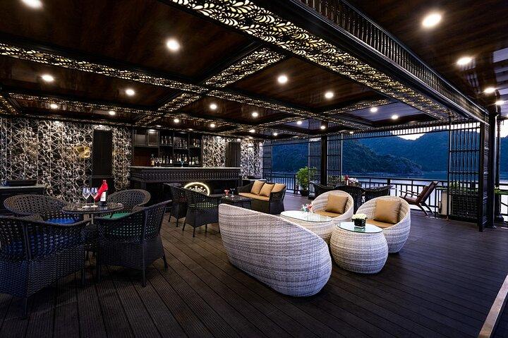 Rita Cruise – Luxury 5-Star 2D1N Halong Bay & Lan Ha Bay Tour