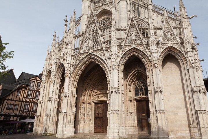 Rouen Scavenger Hunt and Sights Self-Guided Tour