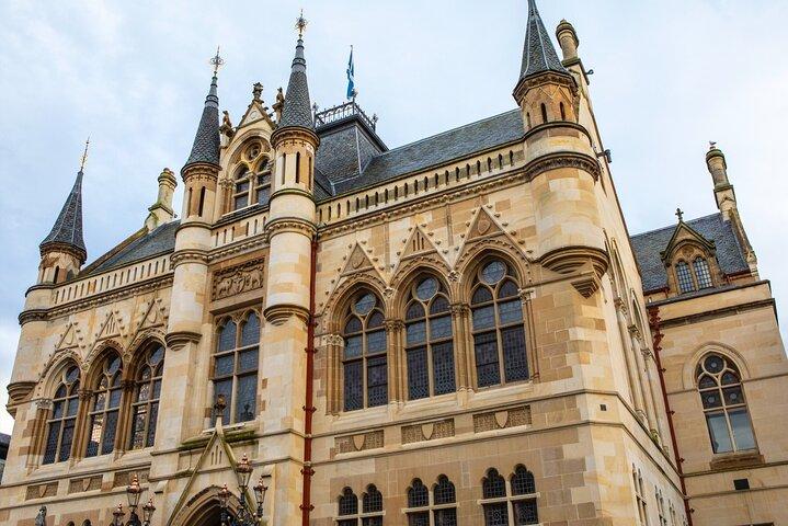 Inverness Self-Guided City Walking Tour & Scavenger Hunt