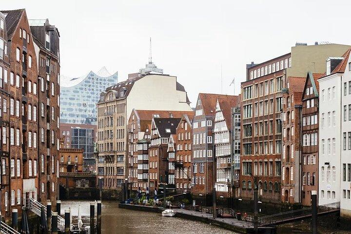 Discover Stunning Hamburg: Self-Guided Audio Tour