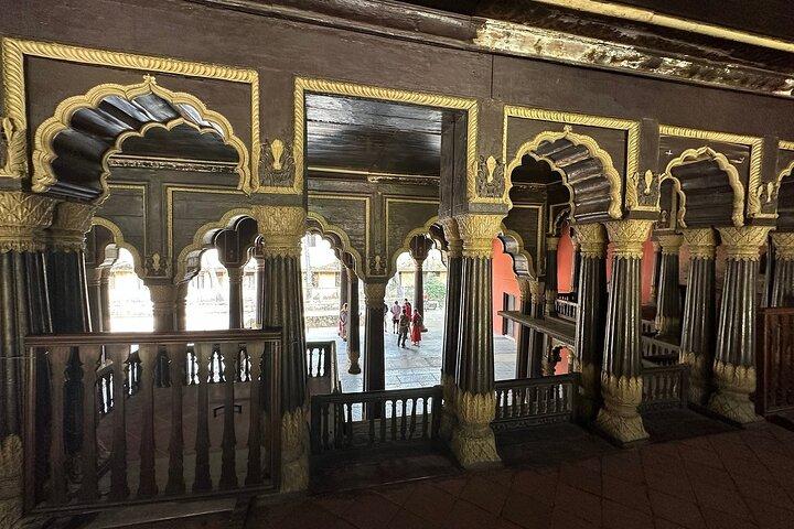 Old Bangalore Historical Walk thro Palace, Temples, Fort & Market