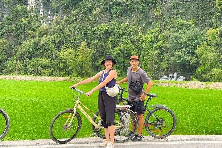 1-Day Private Tour to Ninh Binh: Tam Coc & Hoa Lu