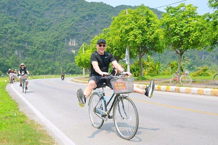 From Hanoi: Discover Hoa Lu, Trang An Grottoes, Mua Cave, Cycling
