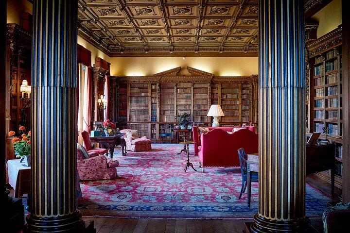 Downton Abbey & Highclere Castle Tour from London, with Oxford