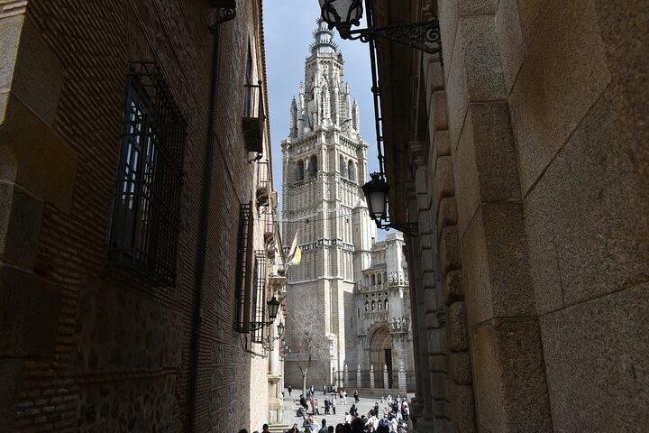 Full Day Tour to Toledo and Segovia
