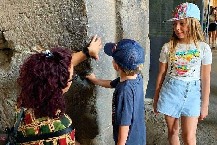 Colosseum and Roman Forum Guided Tour Treasure Hunt for Kids
