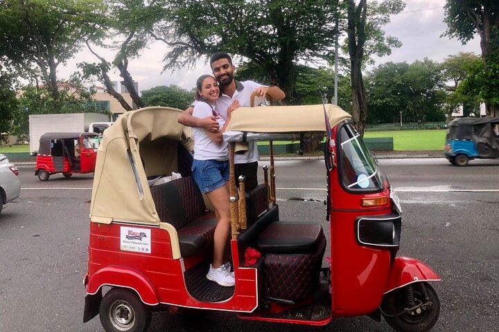 Explore Colombo by Tuk Tuk Morning & evening (Private Tours)