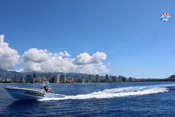 Waikiki and Diamond Head Parasailing Experience