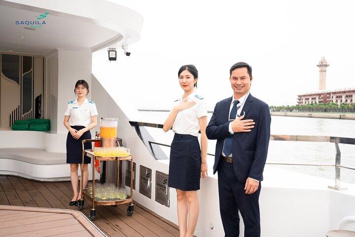 Halong Luxury Yacht Explore the breathtaking beauty Halong Bay