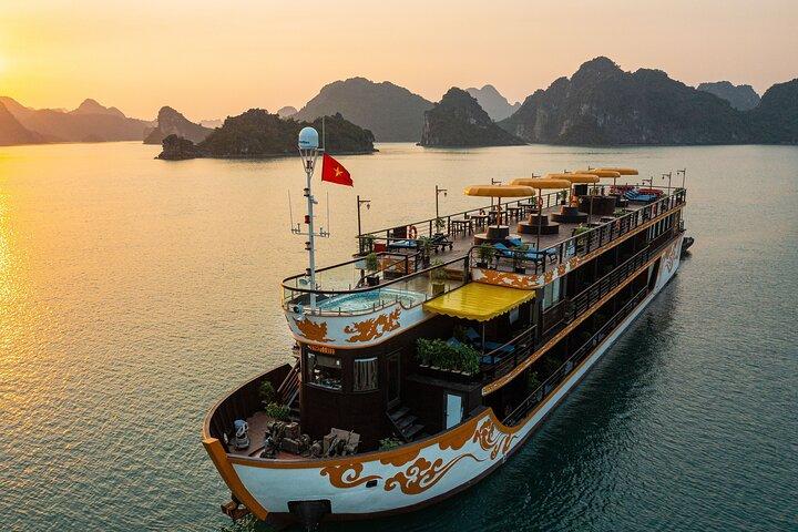 3 Days and 2 Nights in Lan Ha Bay with Icon Cruise from Hanoi