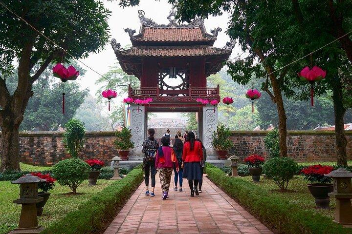 Hanoi City Insights Private Full Day and Guided Tour