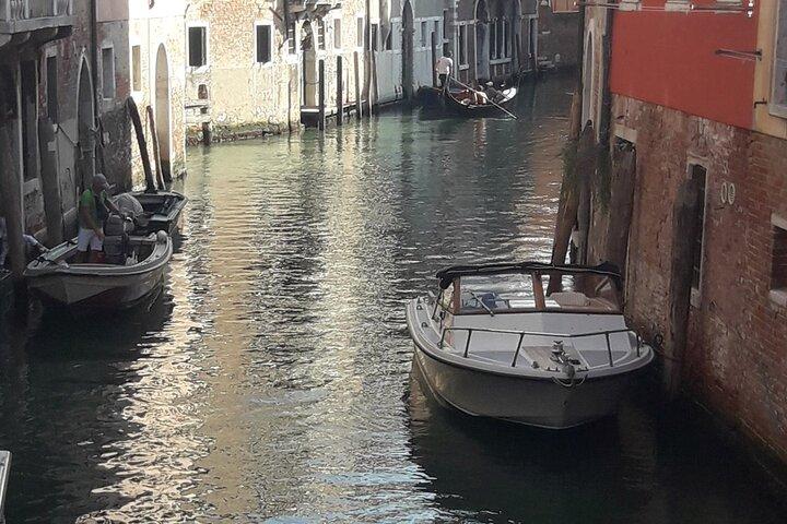 Small Group Bacaro Food Tour with Local Guide in Venice