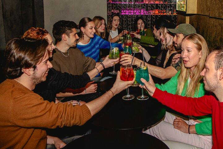 Tipsy Tour: Guided Bar Crawl In Florence with Dark History