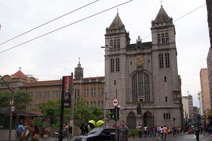 São Paulo Highlights Walking Tour with a Guide