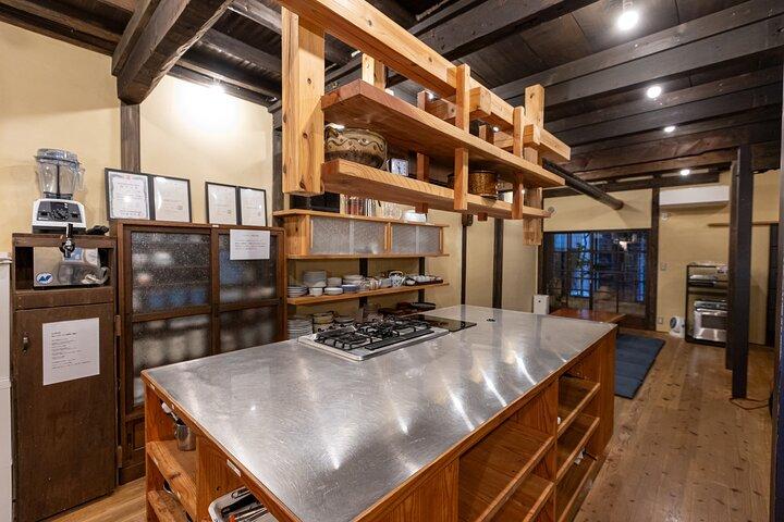 Cooking Class for Ramen and Gyoza in a Quiet Old Osaka House