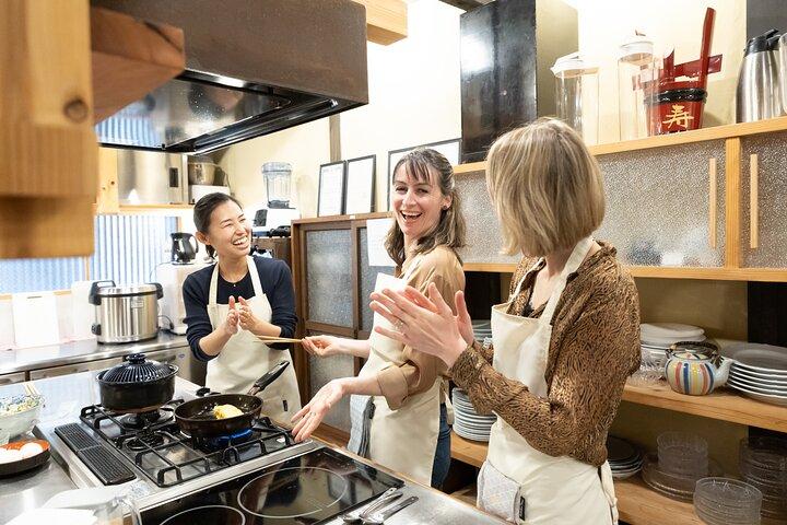 Cooking Class for Ramen and Gyoza in a Quiet Old Osaka House
