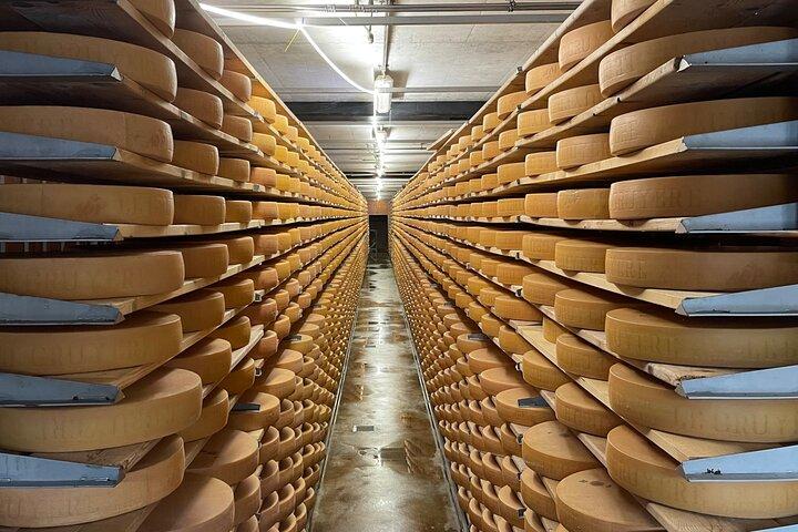 Private day trip to Gruyères from Geneva