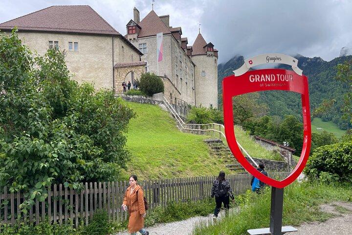 Private day trip to Gruyères from Geneva