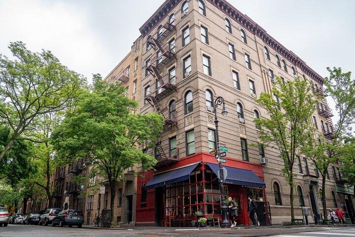 Friends Filming Locations in New York City with Private Guide