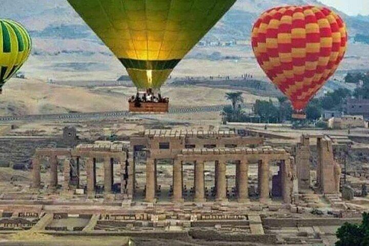 Sunrise Hot Air Balloons in Luxor (transfer including)