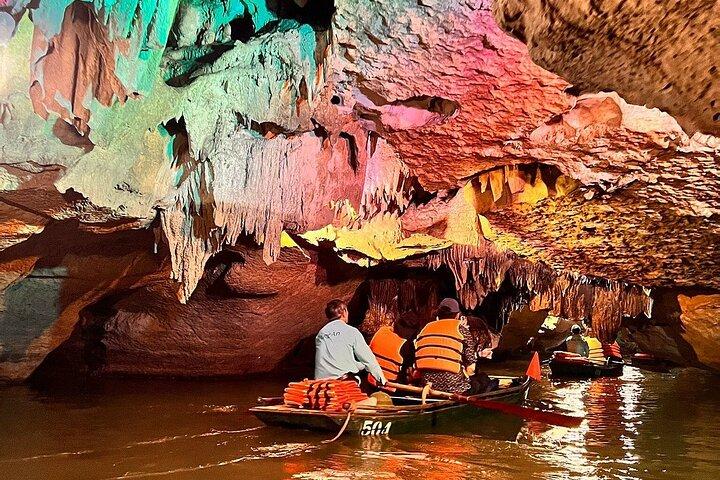 Hanoi: Luxury Day Trip to Bich Dong Pagoda and Trang An Grottoes