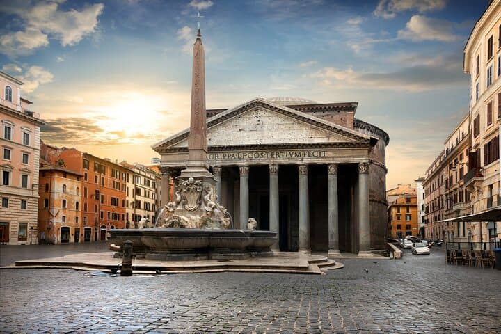 Pantheon and Trevi Fountain Underground Guided Tour