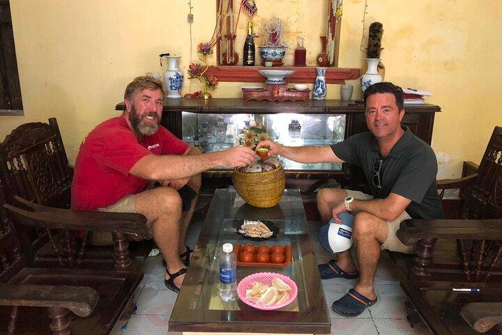 Hanoi: Luxury Trip Hoa Lu Ancient Capital, Tam Coc, Local Family