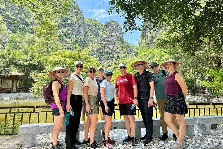 Full-Day Explore Hoa Lu, Tam Coc, Mua Cave with Buffet, Limousine