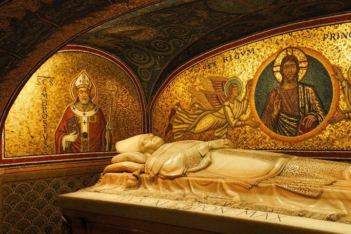 St. Peter's Basilica, Papal Tombs Tour and Optional Dome Climb