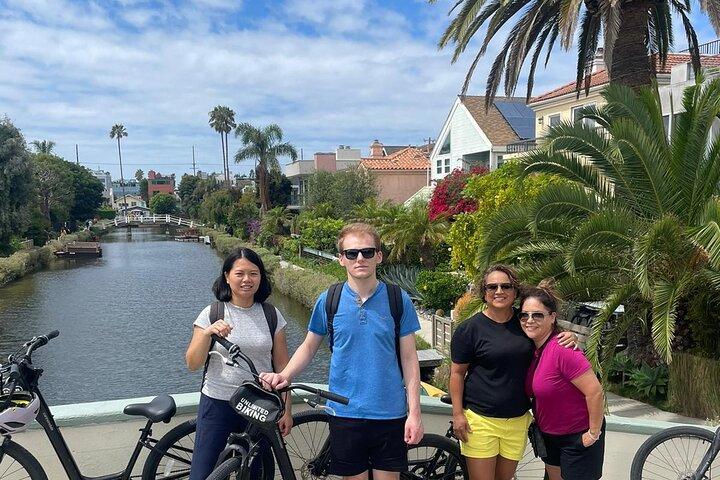 Santa Monica and Venice Beach 3-Hour Bike Guided Tour