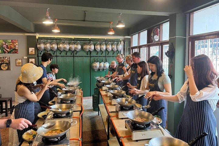 Tingly Thai Cooking Class with Morning Market Tour
