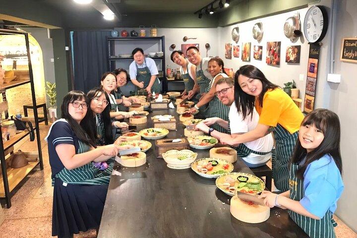 Tingly Thai Cooking School Evening Class
